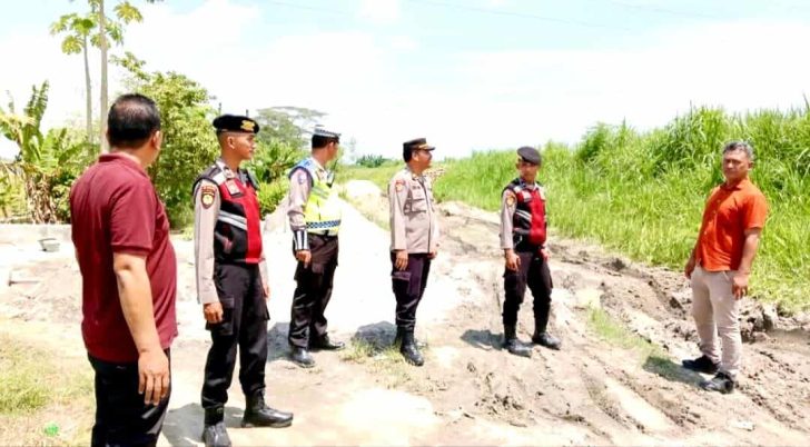 Polresta Deli Serdang Laksanakan Patroli Mobile, Tinjau Aktivitas Galian C Ilegal 2 Polresta